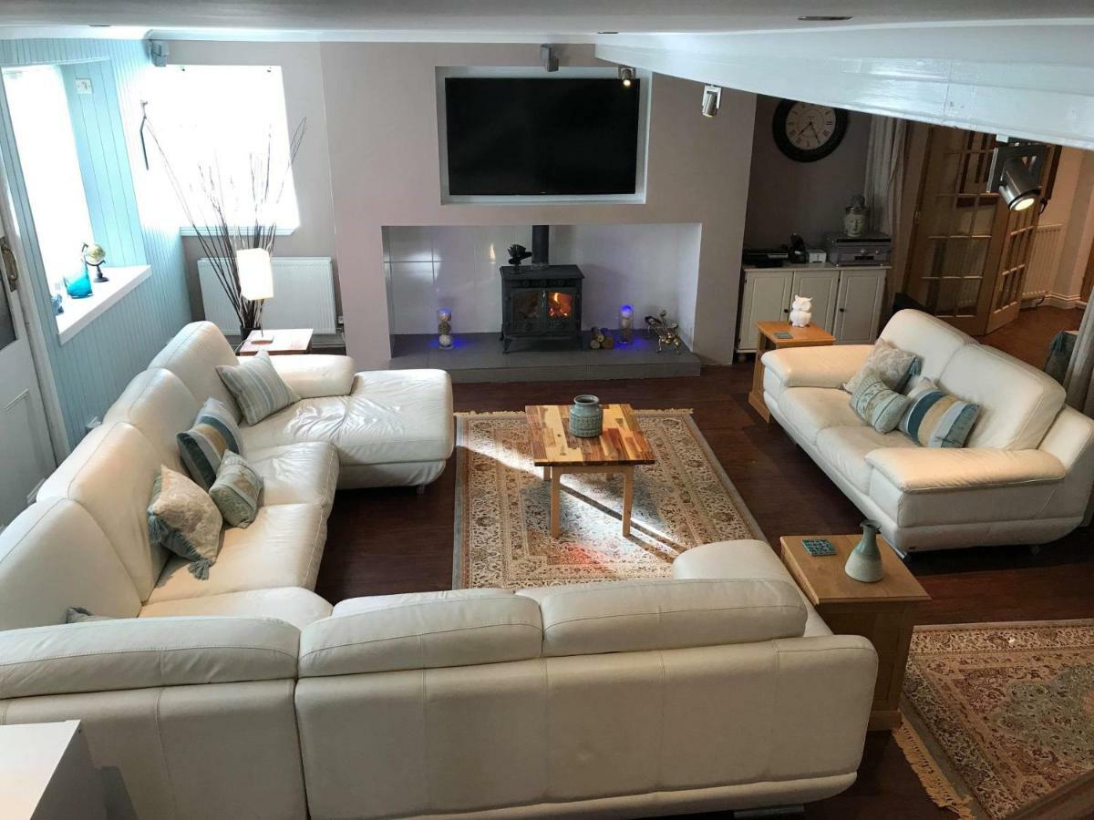 Vollie House With Hot Tub, Sauna & Log Burner Penpont Dış mekan fotoğraf