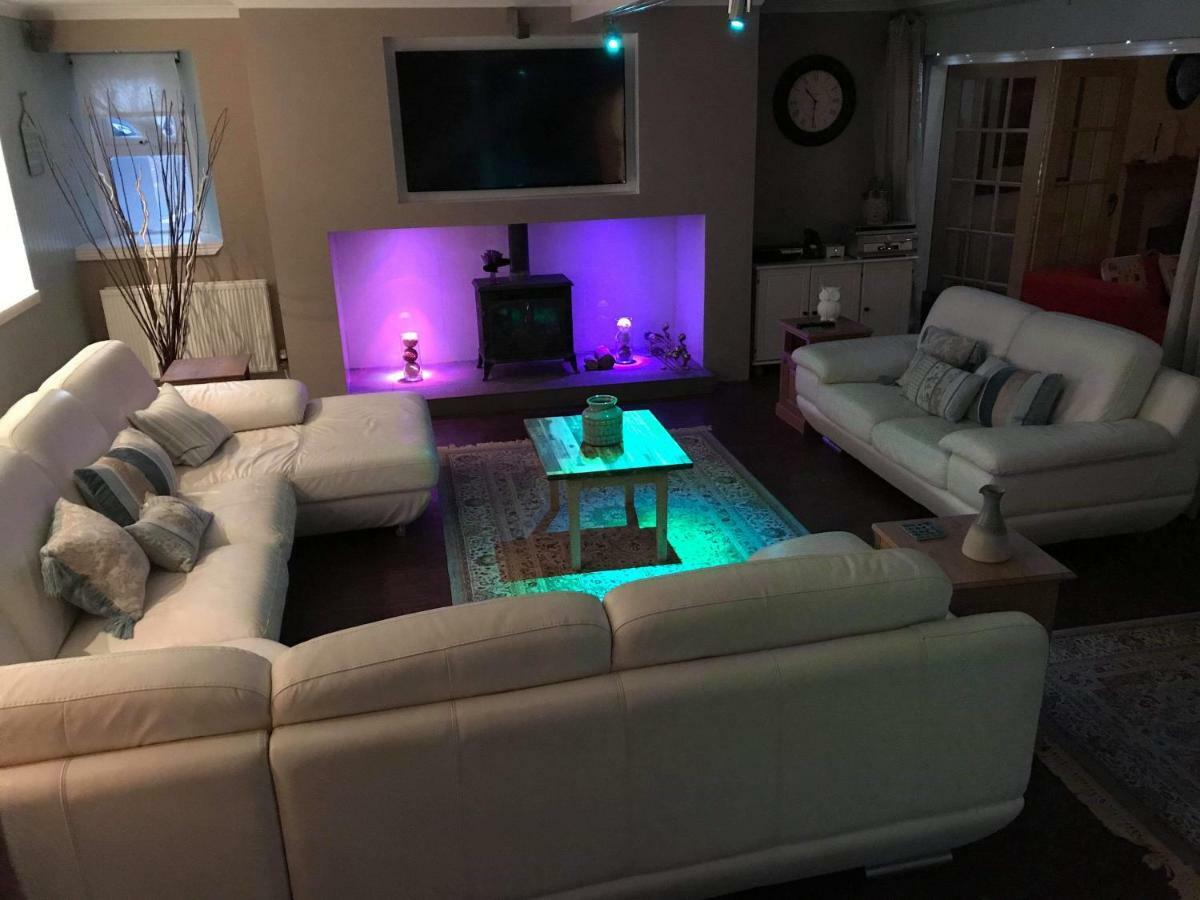Vollie House With Hot Tub, Sauna & Log Burner Penpont Dış mekan fotoğraf