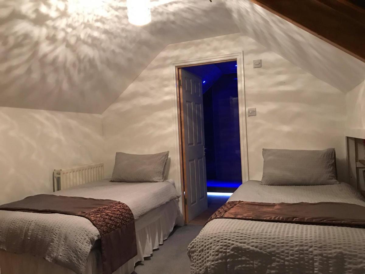 Vollie House With Hot Tub, Sauna & Log Burner Penpont Dış mekan fotoğraf